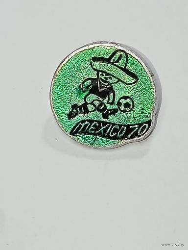 Значек " Чемпионат Мира по футболу в Мексике 1970 года  "  . С рубля .