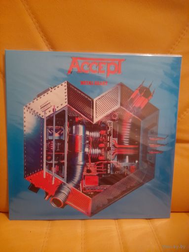 ACCEPT  "METAL HEART" 1985/?  reissue LP E.U. RCA  NL74207- -  MINT