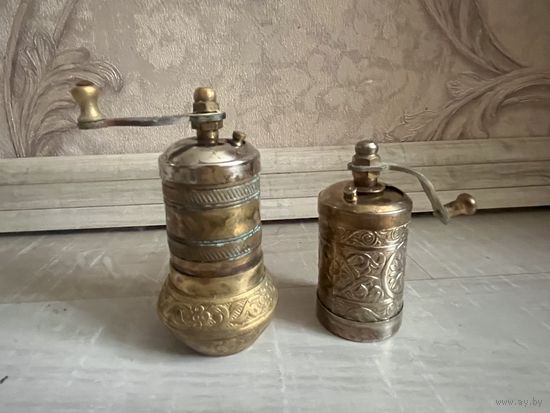 Перцемолка , перечница , мельница для перца ( латунь )
