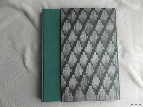 Ополовников А. В. Русское деревянное зодчество. Памятники шатрового типа. Памятники клетского типа и малые архитектурные формы. Памятники ярусного, кубоватого и многоглавого типа. М. Искусство. 1986г.