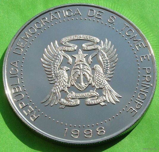 Сан-Томе и Принсипи.  2000 добр 1998 года  KM#86  "Миллениум - Календарь"