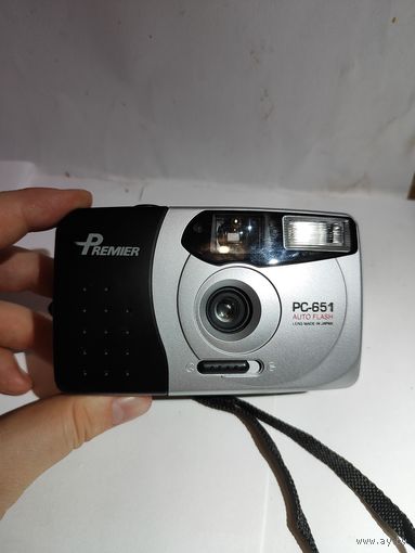 Плёночный фотоаппарат PREMIER PC-651. Япония.