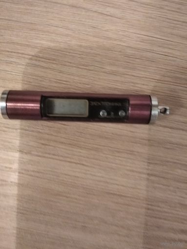 Часы электронные кулон