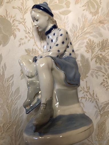 Фигуристка гжель