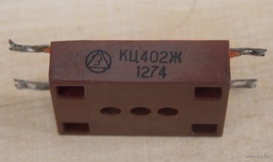 КЦ402Ж, КЦ402И