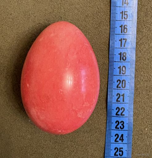 Яйцо из камня