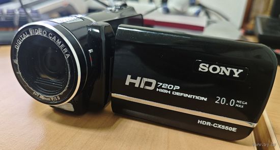 Цифровая видеокамера Sony HDR-CX550-E