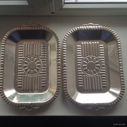 Винтажный поднос (2 штуки)