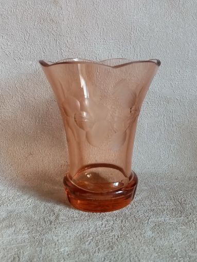 Вазочка 11 см редкая цветное стекло Ваза