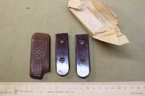 Накладки бакелит, штык АК, ТТ. Распродажа коллекции вещей. С РУБЛЯ! АУКЦИОН!
