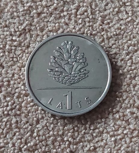 Латвия 1 лат, 2006 Шишка