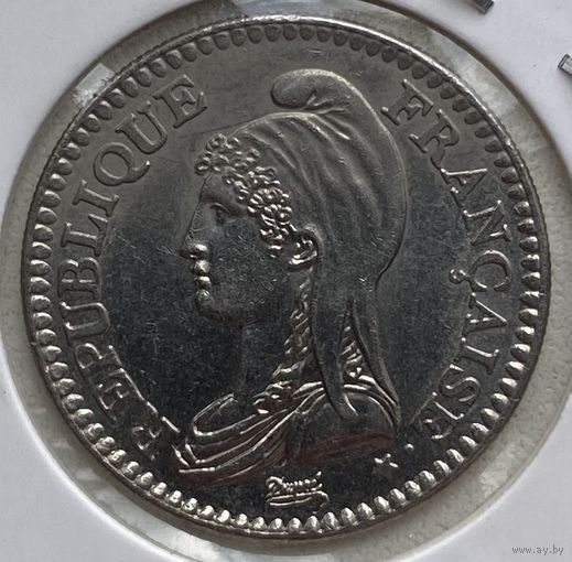 Франция 1 франк 1992 г. 200 лет Французской Республике. В холдере
