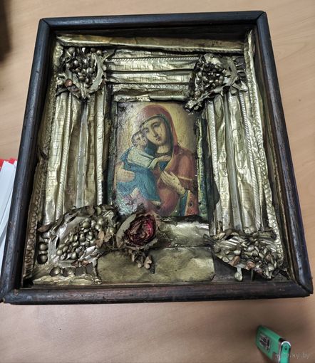 Икона Владимирской Божией Матери. Старенькая, деревенская школа. 35 на 30 см