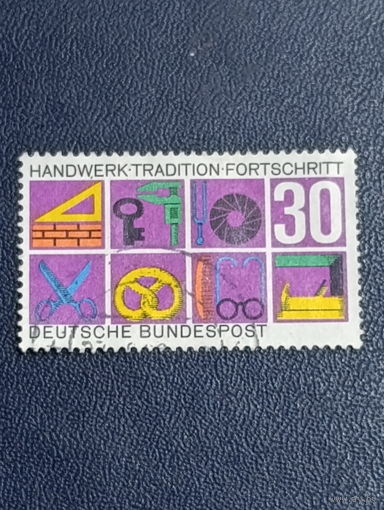Германия 1968 г.Символы различных ремесел
