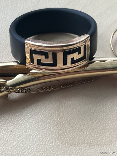 Кольцо золото с каучуком размер 22-23,вес 2 гр
