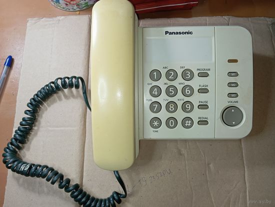 Телефон Panasonic KX-TS 2352 RU