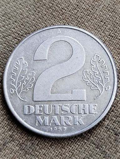Распродажа - 2 марки 1957г.,Восточная Германия (ГДР)