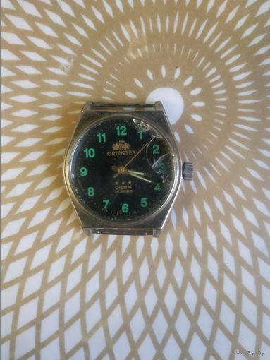 Часы наручные .ТИКАЮТ. Состояние на скане. В коллекцию,ремонт,на запчасти.