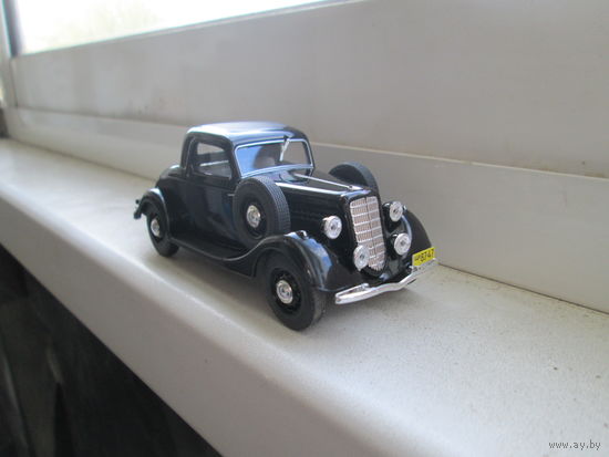 ГАЗ М-1 "Ударник" 1\43