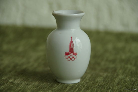 Ваза ( вазочка)  МФФЗ   6 см  ( целая )