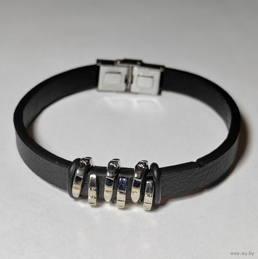 Браслет кожаный со стальной подвеской
