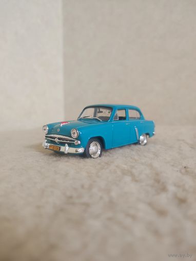 Москвич 402