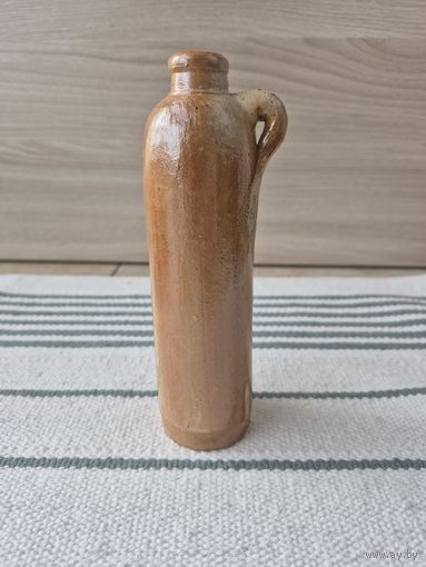 Маленькая глиняная бутылка из под бальзама ПМВ