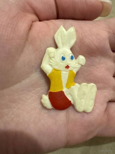 Ну погоди заяц значок