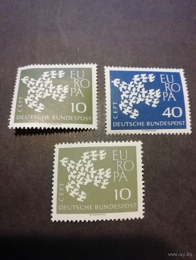 ФРГ 1961 Две марки серии "ЕВРОПА СЕПТ (EUROPA CEPT). Стилизованный голубь" (чистые**) Mi.367х-368х и 367у каталог 1.20 евро