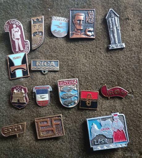 Значки СССР (цена за один знак)