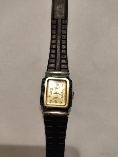 Часы женские Omax