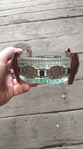 Винтажная пепельница