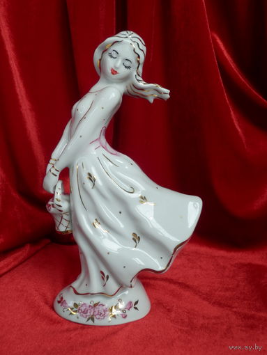 Статуэтка Цветочница Добруш 2021