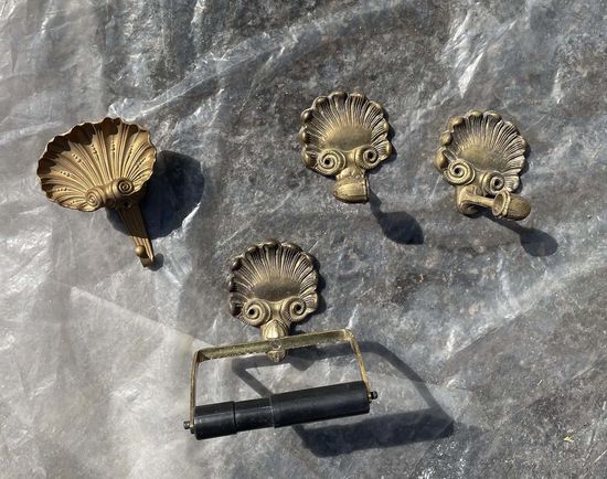 Бронзовый набор крепежей в туалет и ванную