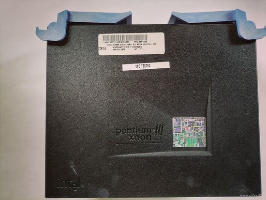 Ретро проц P3 XEON 100-700