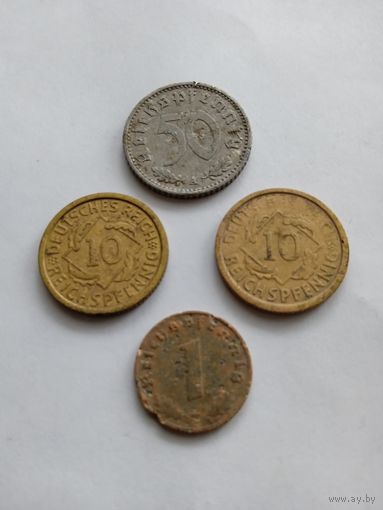 50 пфеннигов 1935 год А.  10 1925 А и 1929 А.   1 1941 одним лотом