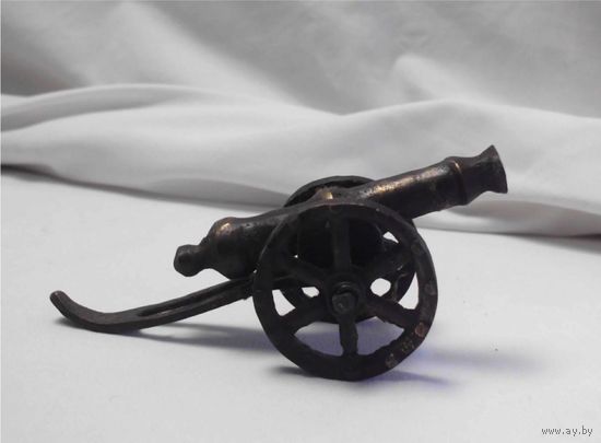 Пушка миниатюрная на лафете Бронза 01