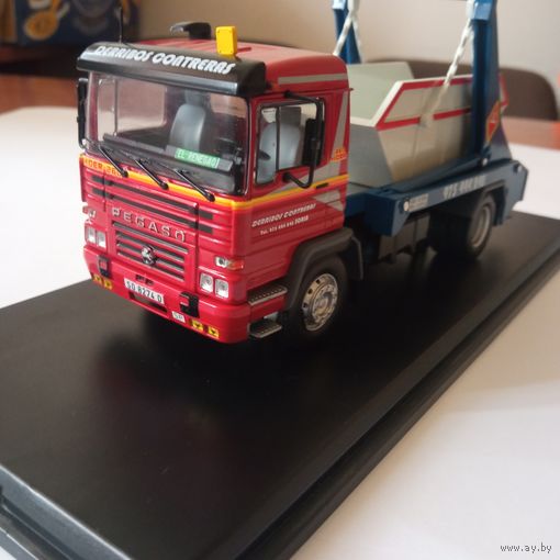 Мусоровоз бункеровоз мультилифт Pegaso 1:43