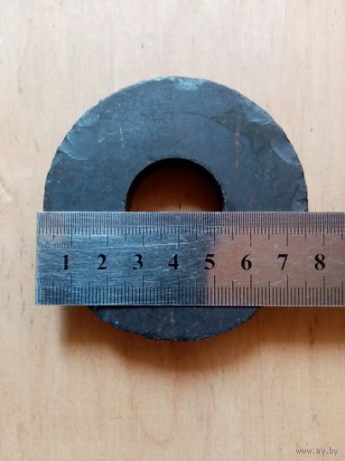 Магнит большой