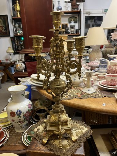 Подсвечник