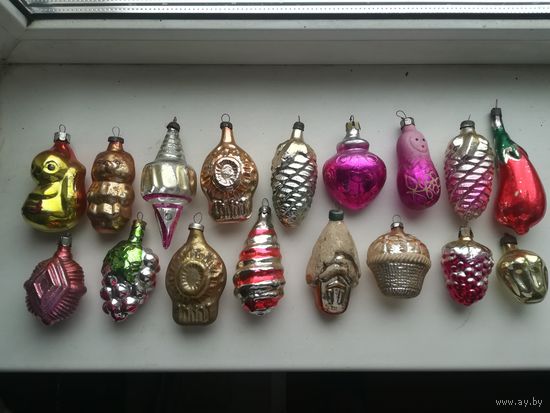 Новогодние, елочные игрушки. Лот 1. С рубля.