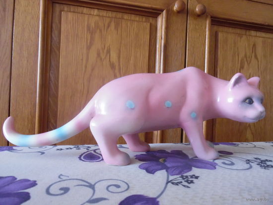 ФАРФОРОВЫЙ КОТ.БОЛЬШОЙ.