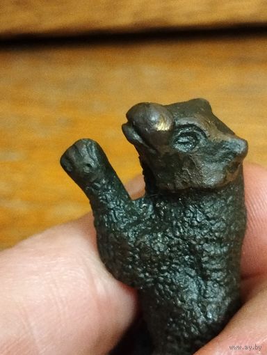 Зверёк. Латунь. 19 ст.