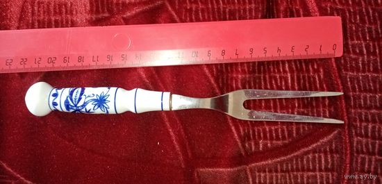 Вилка. Фарфор. ГДР.