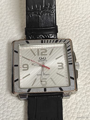 Часы "Q&Q"