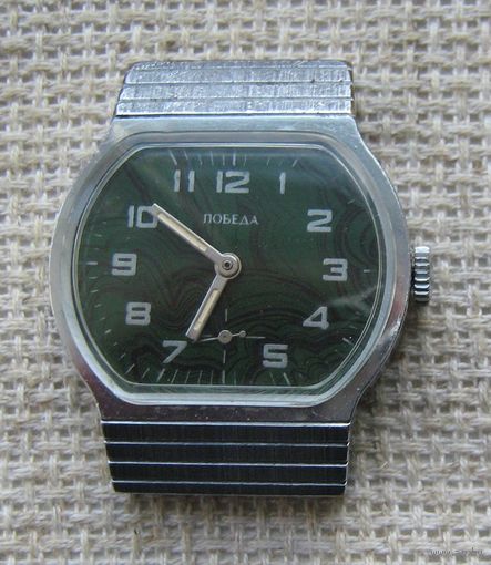 Часы. Победа 2602.