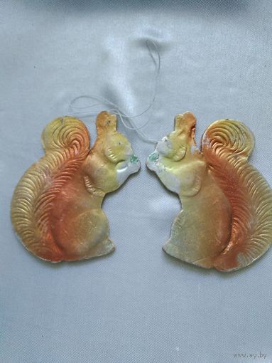 Ёлочный картонаж.Белочки.Цена за лот.