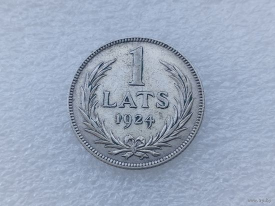 1 лат 1924
