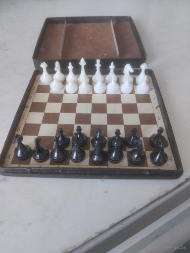 Шахматы Дорожные магнитные СССР.