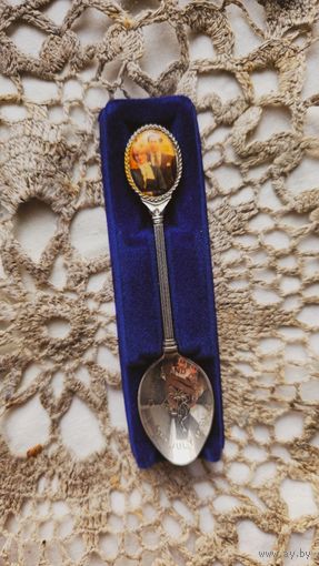 Сувенирная чайная ложка
